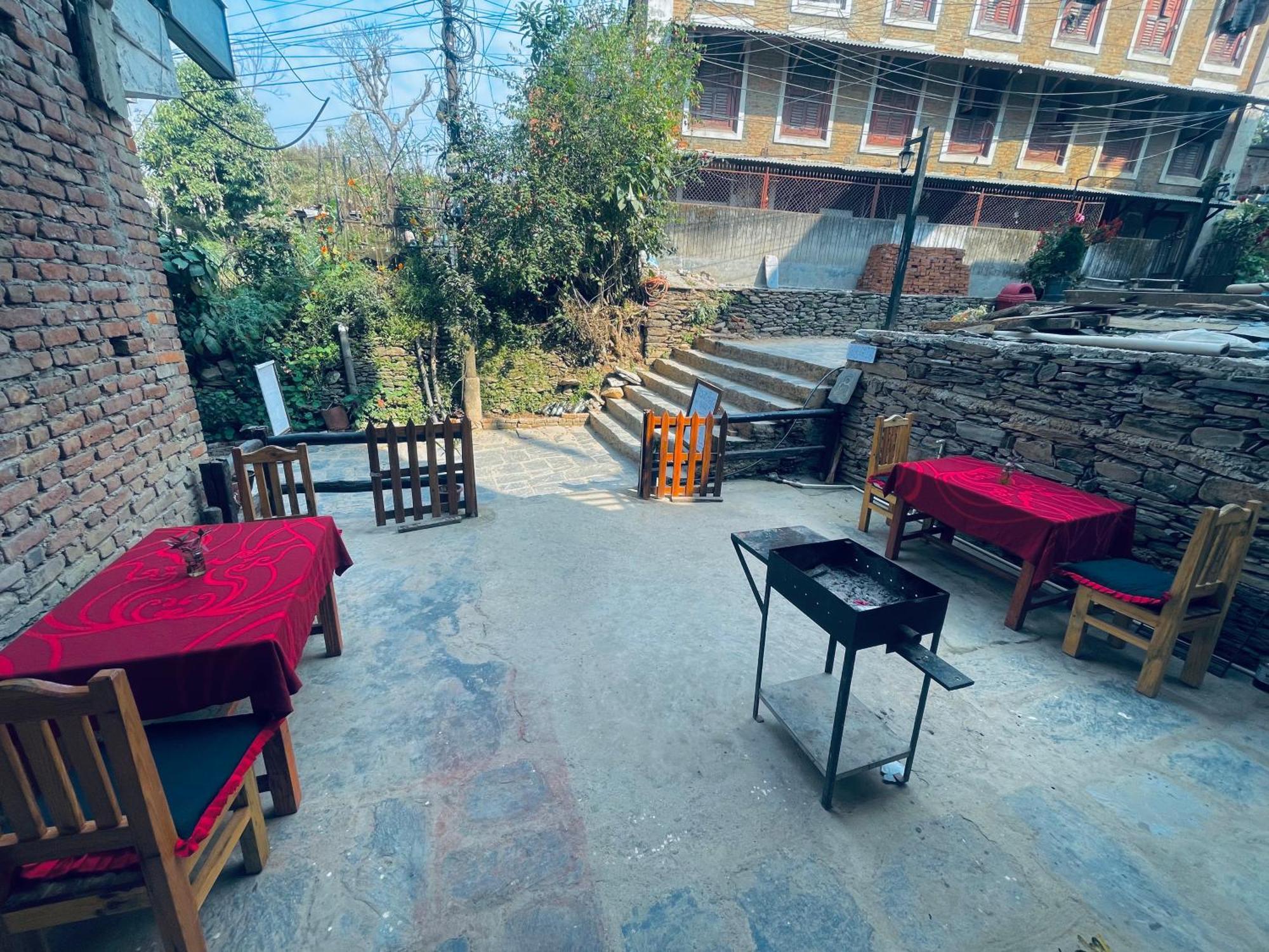 Pasne Aajako Hotel Bandipur Bagian luar foto