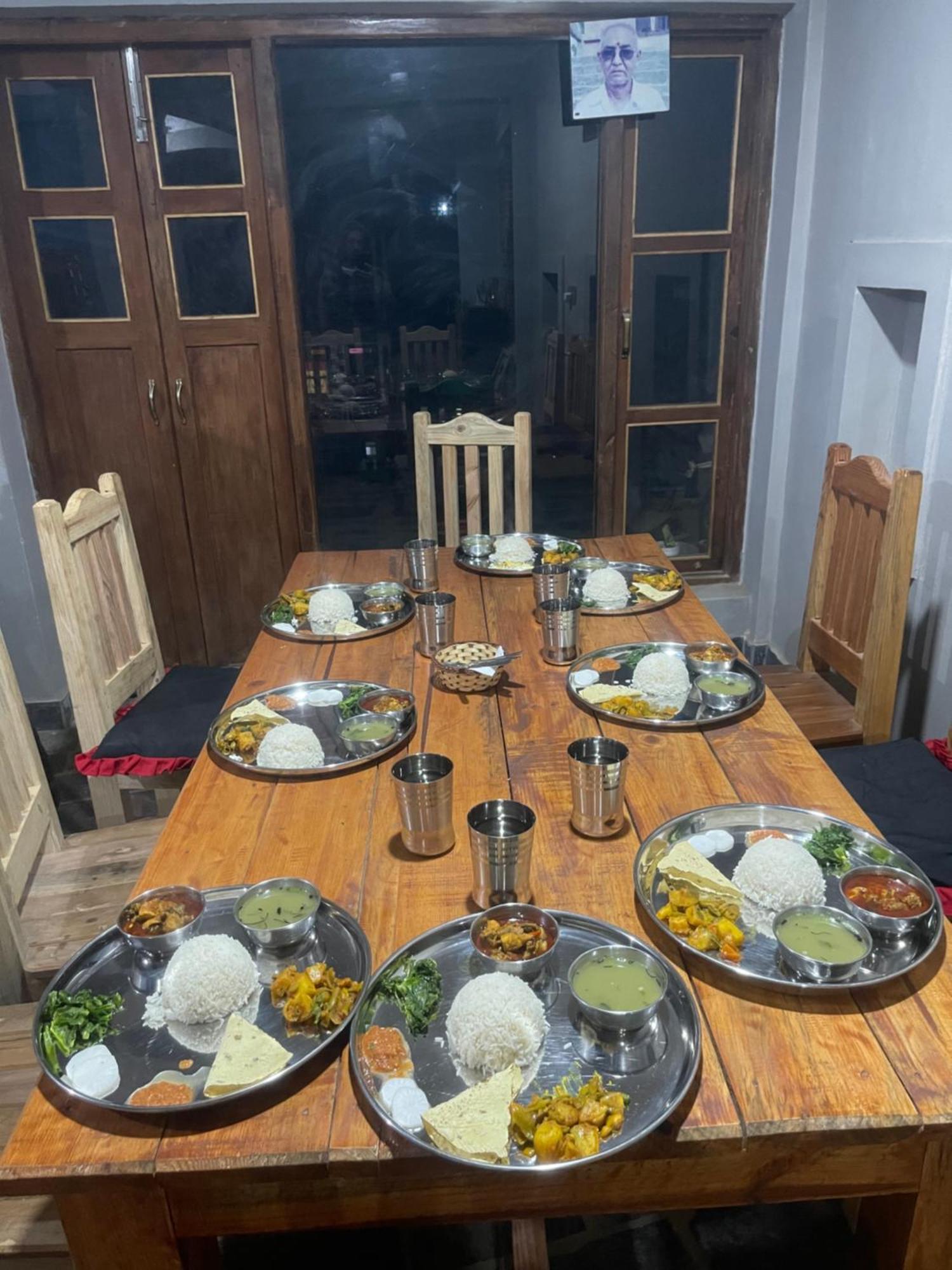 Pasne Aajako Hotel Bandipur Bagian luar foto
